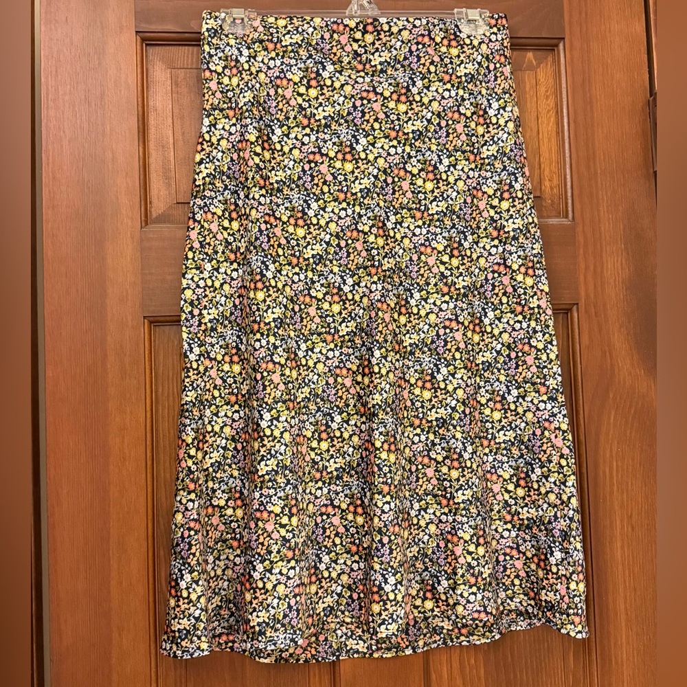 Loft Petites midi floral skirt